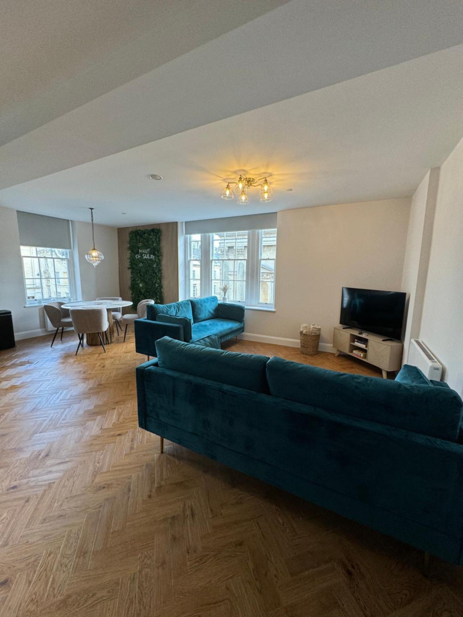 Haus Of Sulis, City Centre Apartment With Lift Access 바스 외부 사진