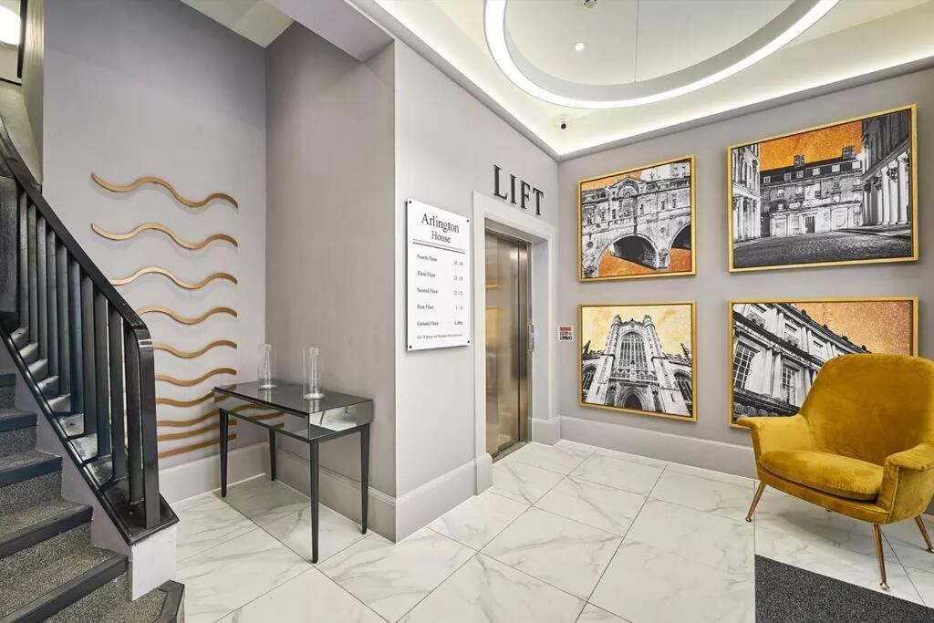 Haus Of Sulis, City Centre Apartment With Lift Access 바스 외부 사진