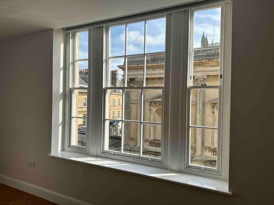 Haus Of Sulis, City Centre Apartment With Lift Access 바스 외부 사진